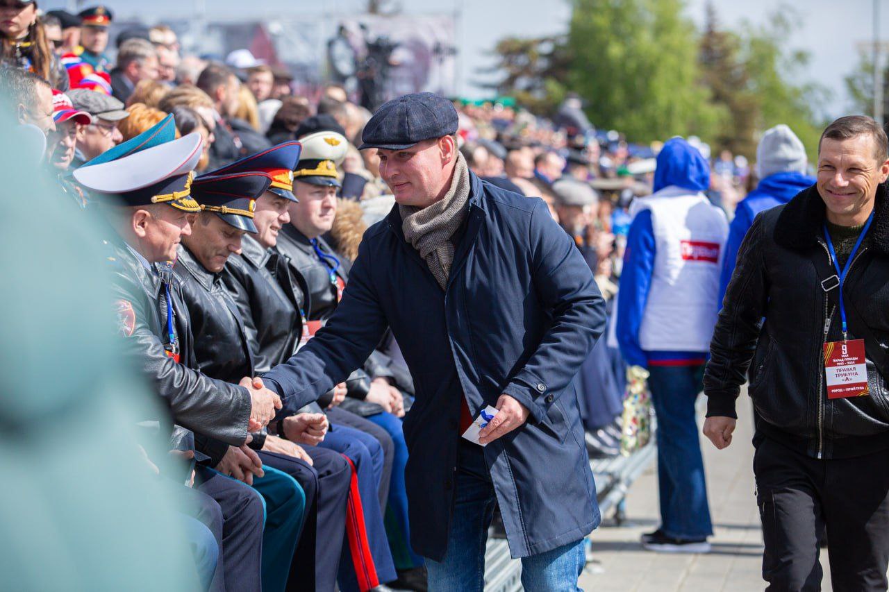 Поздравляю с Днём победы! Поздравляю с Днём победы!