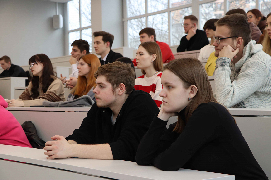 Состоялась встреча с представителями администрации и образовательных учреждений Новомосковска